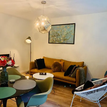 Holiday home Zonnebos, Private Garden, Fresh Air, Relax! *