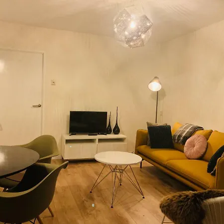 Holiday home Zonnebos, Private Garden, Fresh Air, Relax!