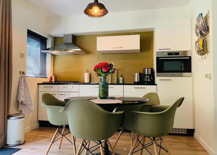 Holiday home Zonnebos, Private Garden, Fresh Air, Relax! Otterlo