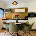 بيت للعطل Zonnebos, Private Garden, Fresh Air, Relax! أوتيرلو